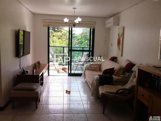 Apartamento para Venda em Caraguatatuba - 1