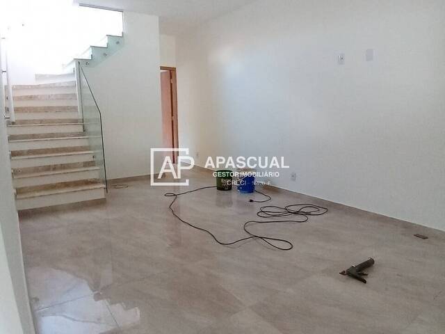 Casa para Venda em São José dos Campos - 3