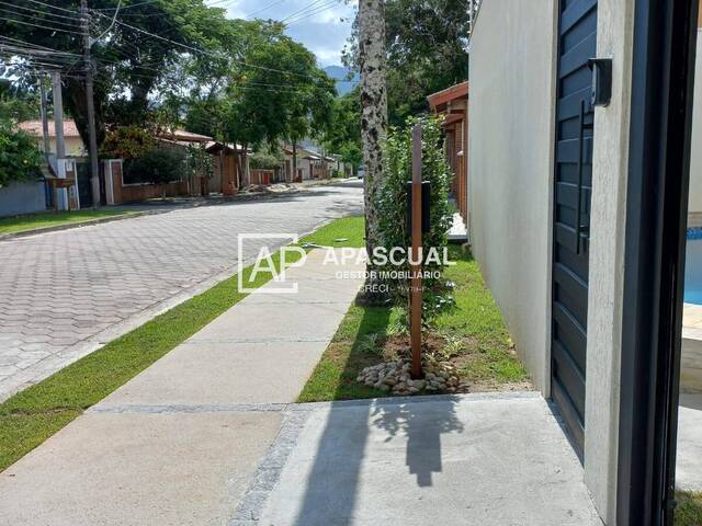 #2147 - Casa para Venda em Caraguatatuba - SP