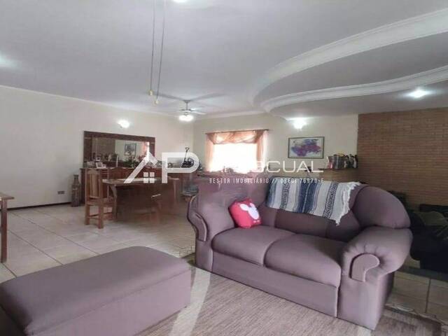 Casa para Venda em São José dos Campos - 5