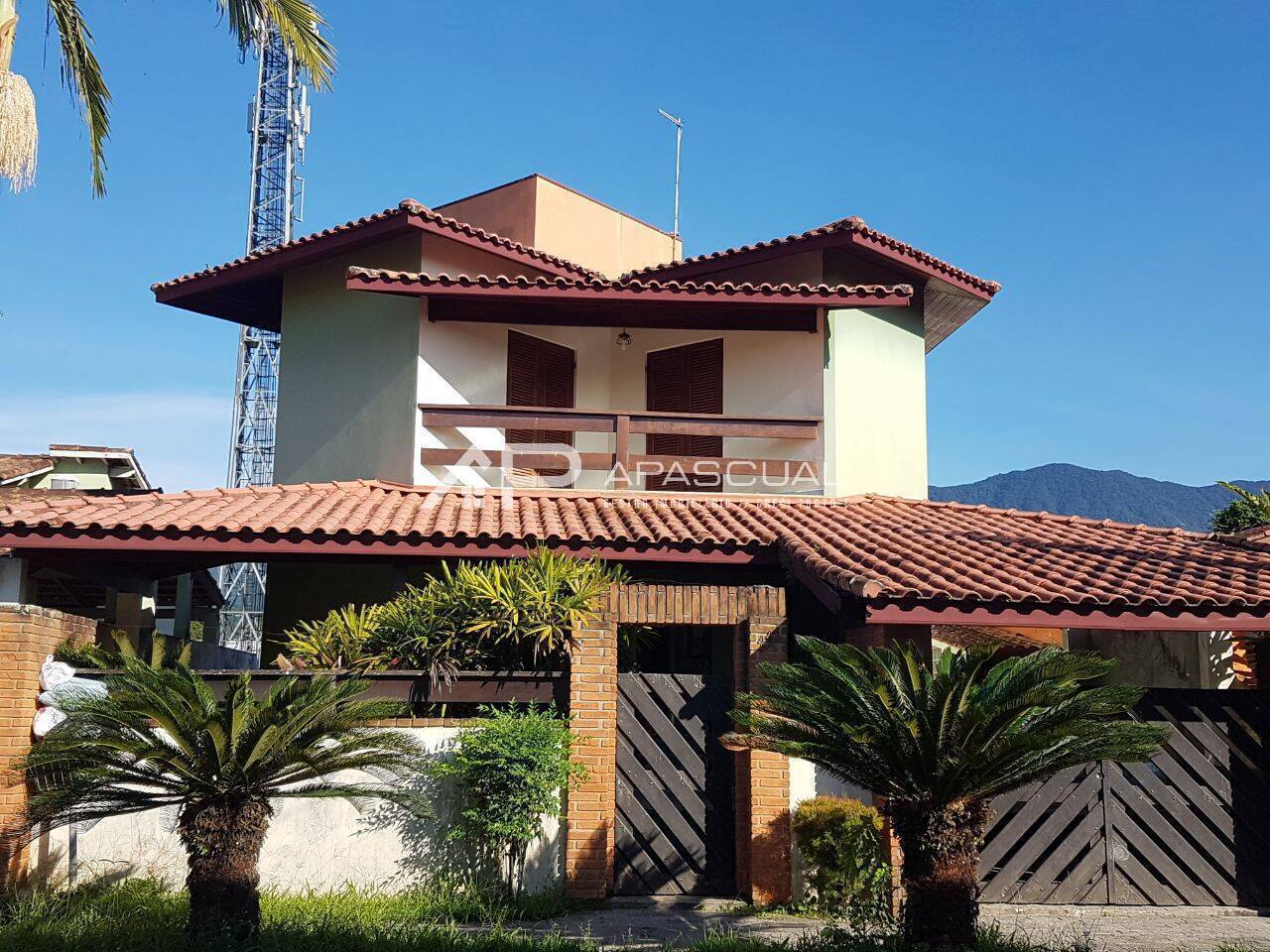 Casa, 5 quartos, 200 m² - Foto 1