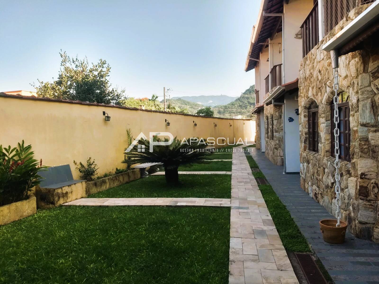 Casa, 2 quartos, 80 m² - Foto 1