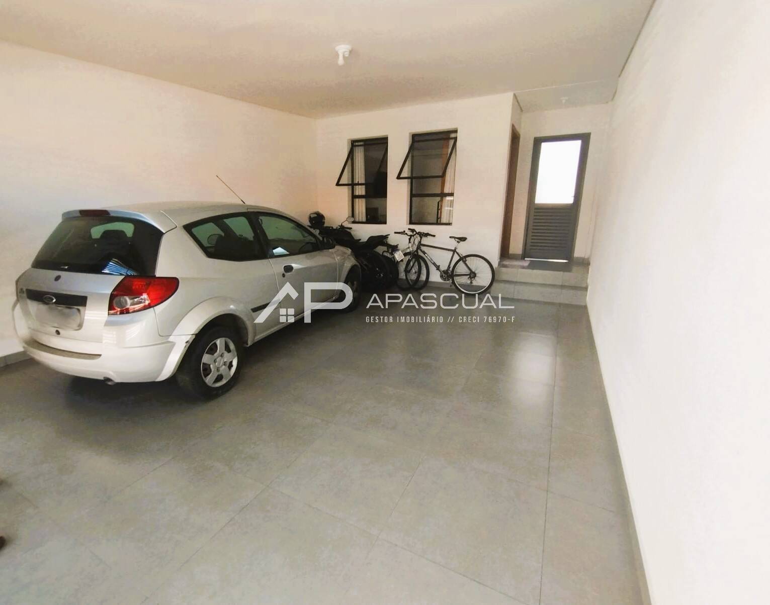 Casa, 3 quartos, 161 m² - Foto 2