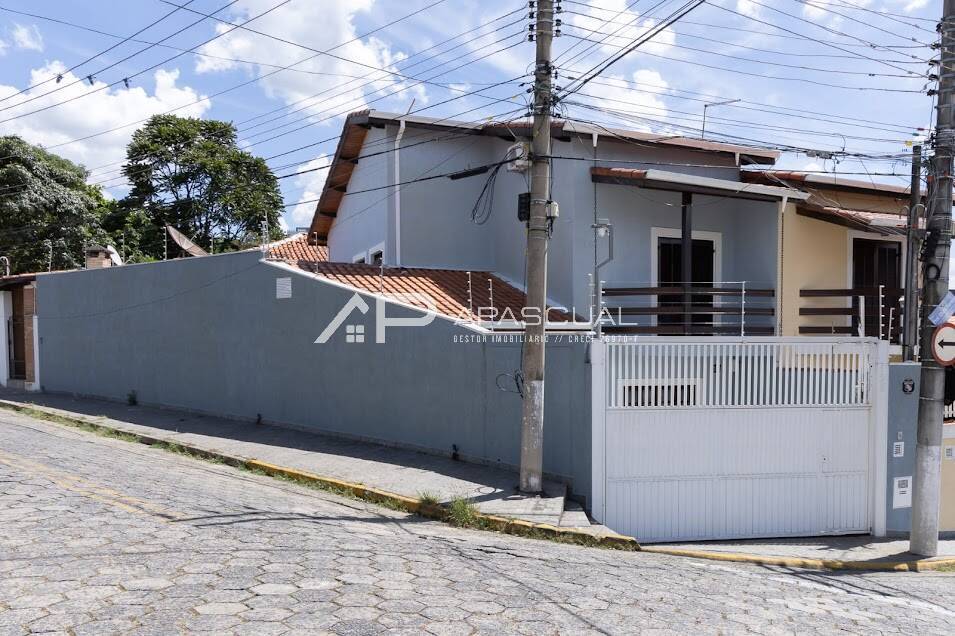 Casa, 3 quartos, 140 m² - Foto 1