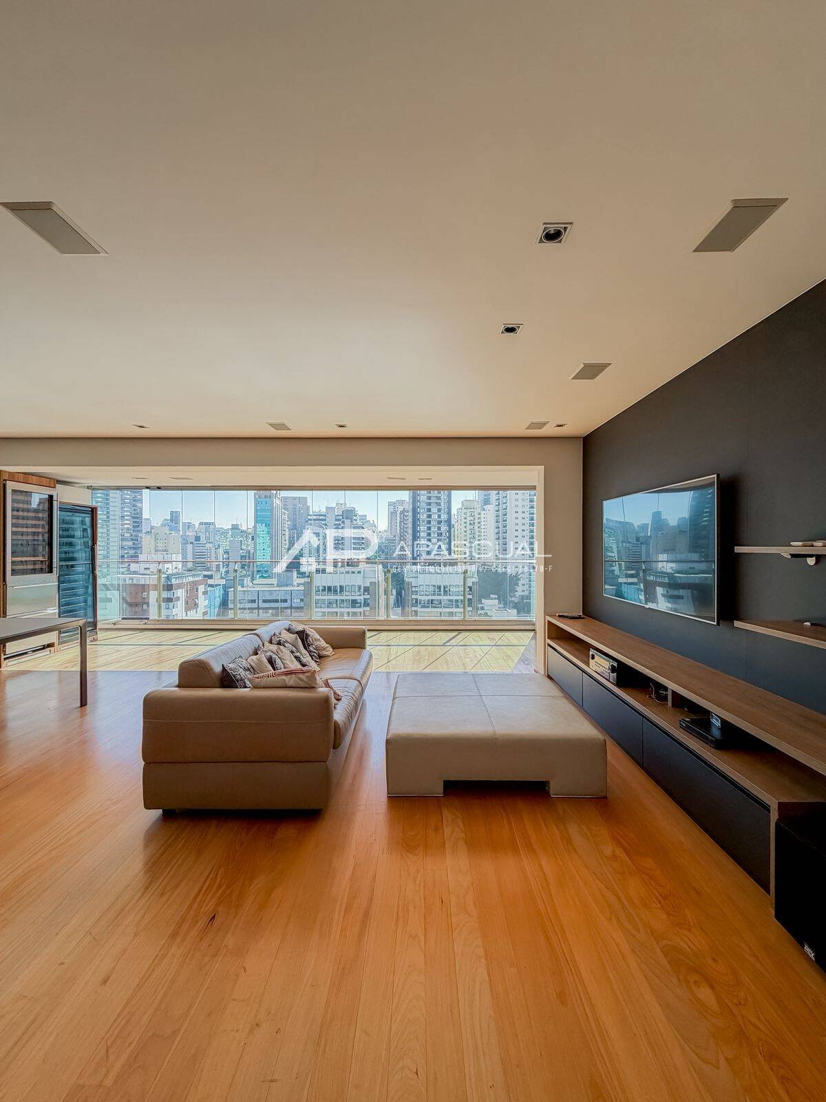 Apartamento, 2 quartos, 160 m² - Foto 1